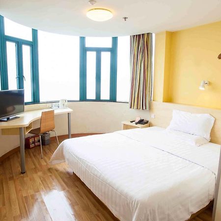 7Days Inn Zhongshan Li He Square Camera foto
