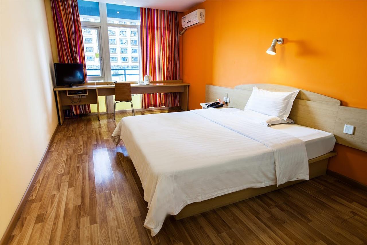 7Days Inn Zhongshan Li He Square Esterno foto