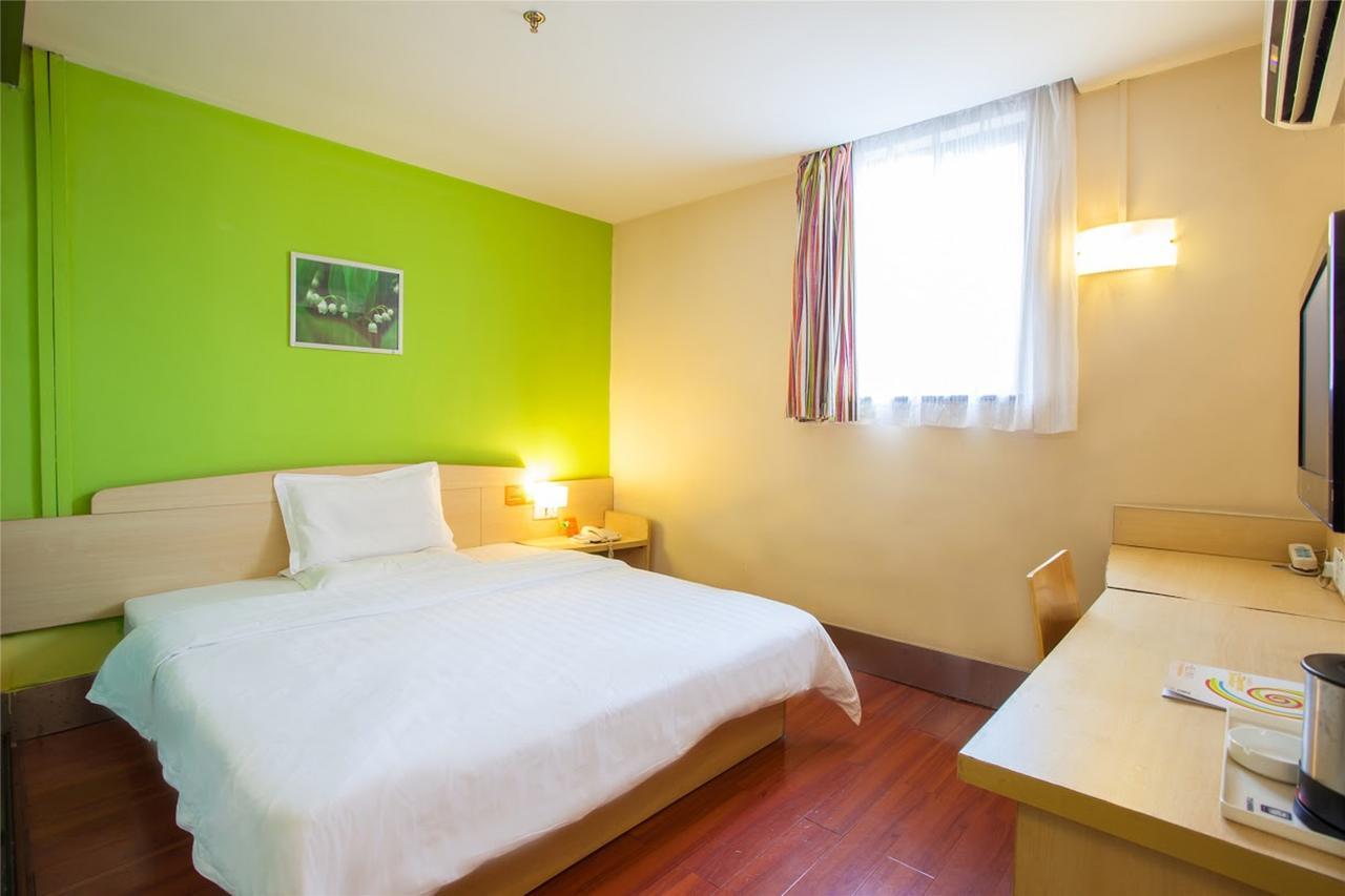 7Days Inn Zhongshan Li He Square Esterno foto